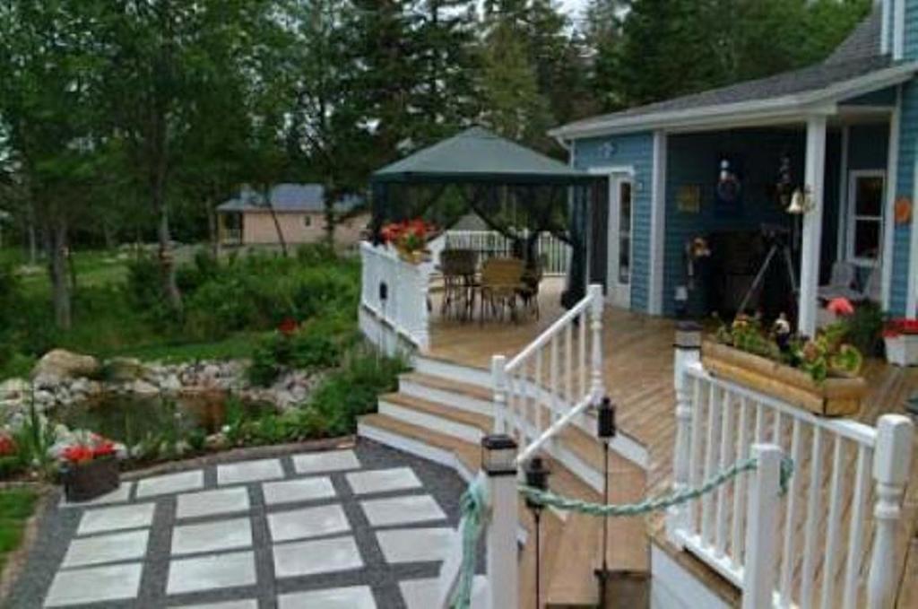 Sea Parrot Ocean View Manor Hotel Indian Brook Exterior photo