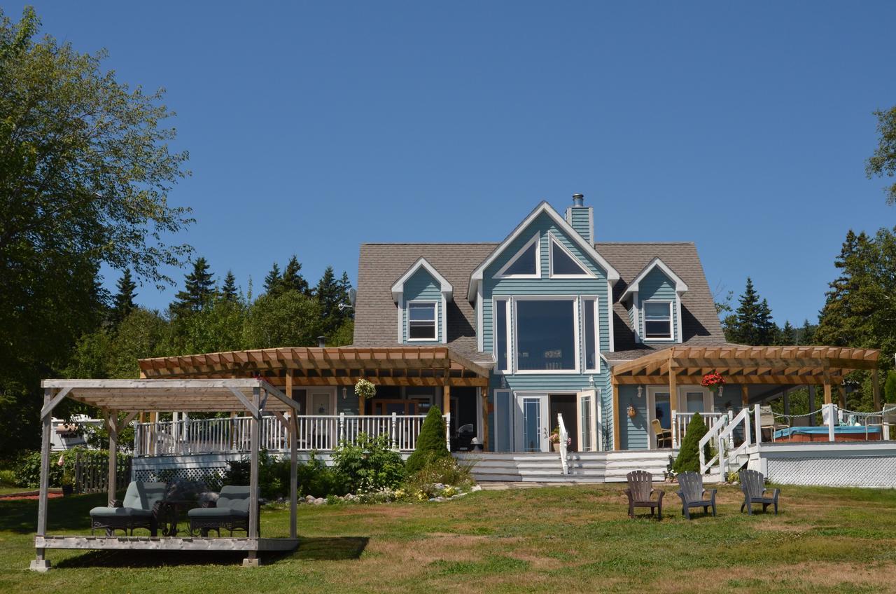 Sea Parrot Ocean View Manor Hotel Indian Brook Exterior photo